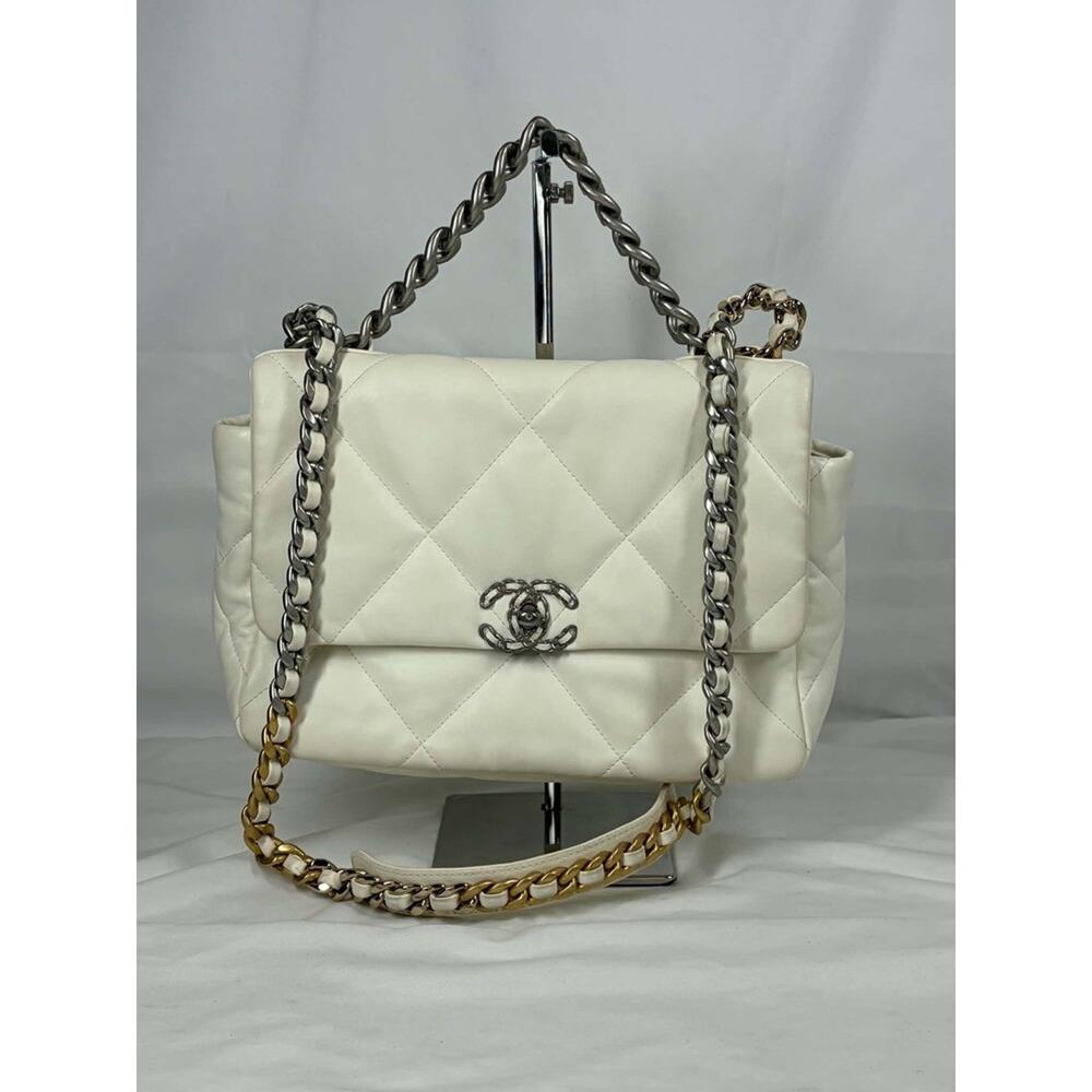 White Chanel 19 GM Flap Bag In Goatskin SPB JA-363272